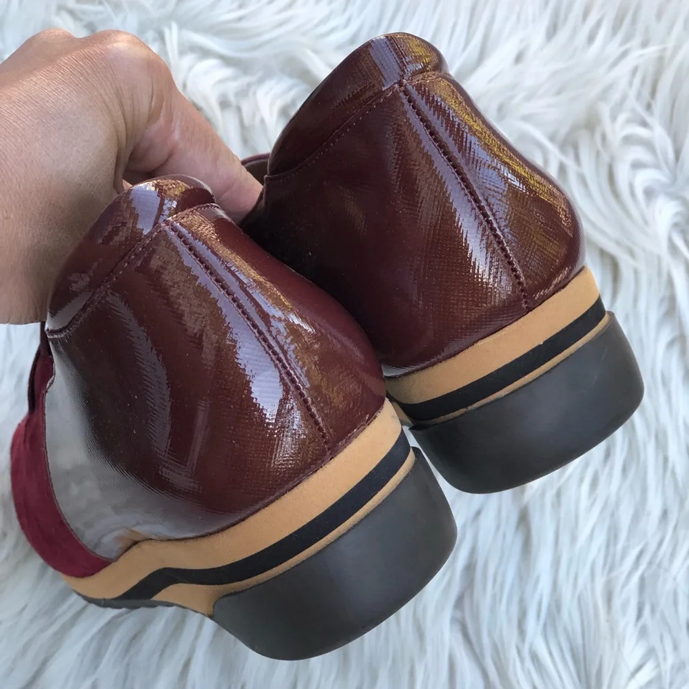 Bettye Muller Concept Taytum Leather Burgundy Oxford Burgundy Sneakers Shoes 9M